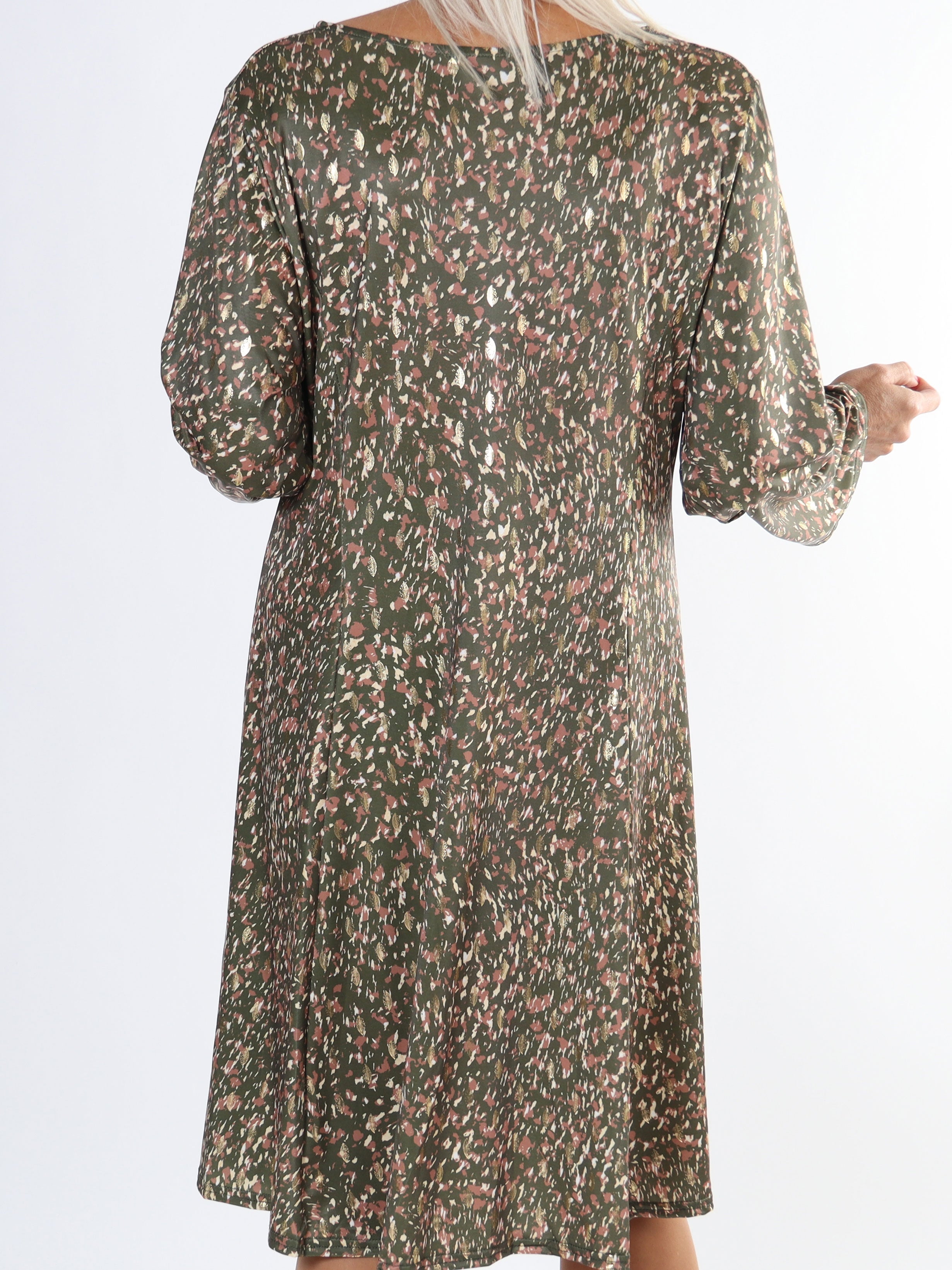 Maj Pattern L/S - Klänning med resår i print med gulddetaljer